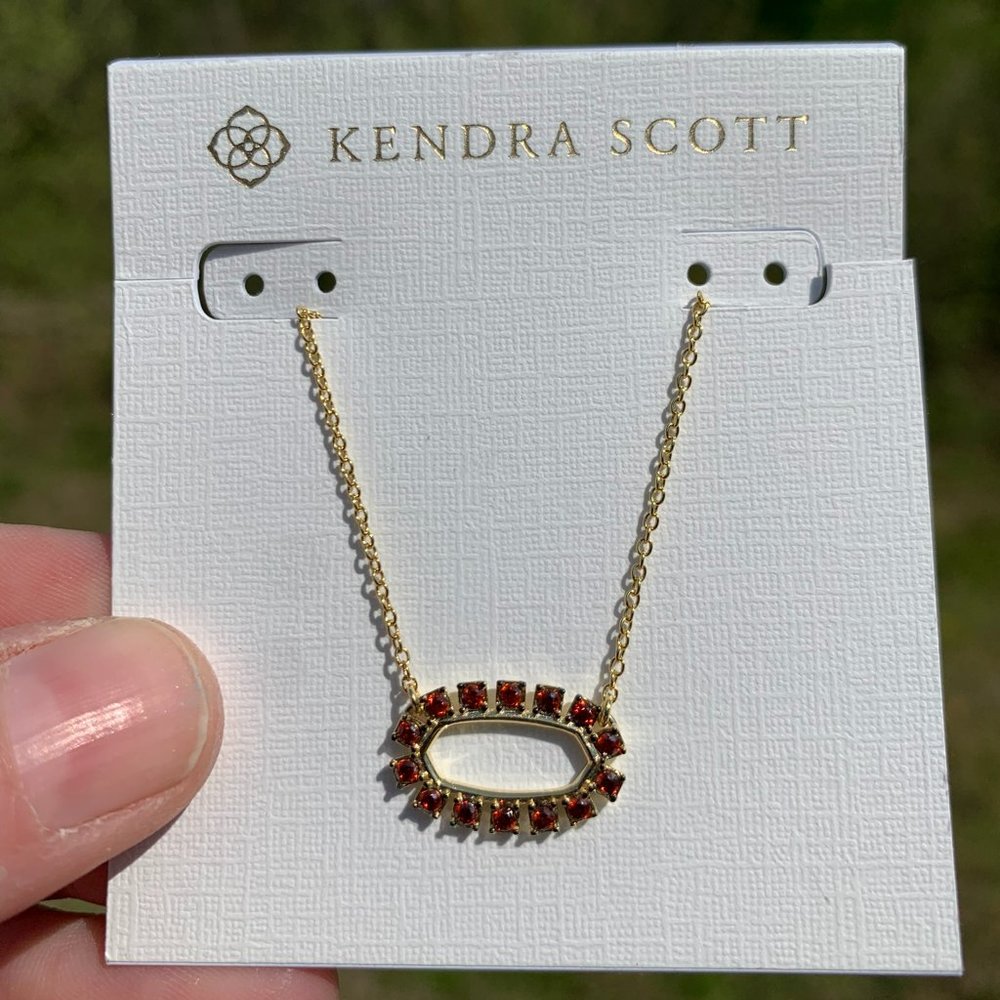 KENDRA SCOTT • Elisa Gold Open Frame Pendant Necklace